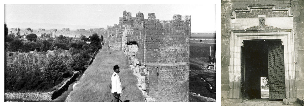 Li çepê: Bilindahiya dîwarên sûran digihane 20 gazan, firehiya wan jî digiha 10 gazan. (Fotograf: Gertrude Bell, 1909, Zanîngeha Newcastle Arşîva Gertrude Bell) Li rastê: Deriyên hesinî yên Deriyê Urfayê ku li serê figûrên stîlîze yên ajalan hatine çêkirin