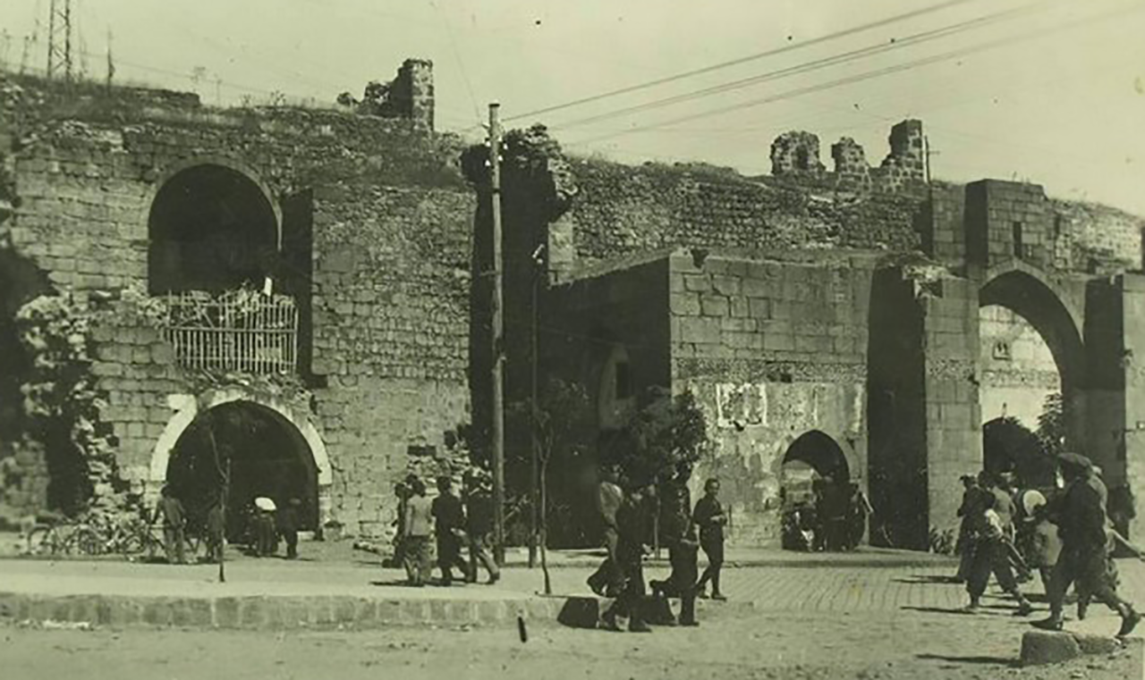 Cumhuriyet’in ilk yıllarında Dağkapı ve Mervanî Mescidi.