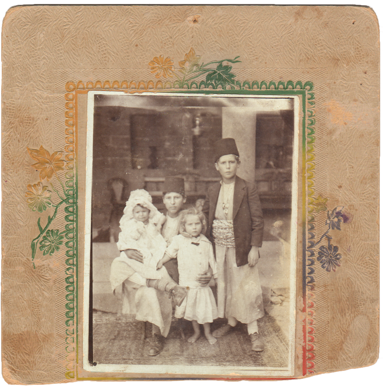 Other than births that had to be given in hospital due to exceptional risk, in the past, all births in Diyarbekir would take place at home, with help from the capable hands of a midwife. Traditionally, it was believed that where the umbilical cord of the baby was buried would influence the baby’s future occupation and talents. (Photograph: The Cemil Paşa family archive)